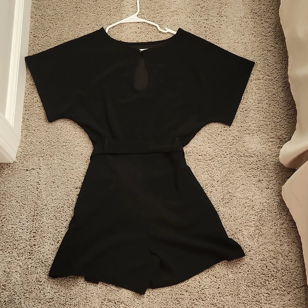 Romper - Picture 2 of 5